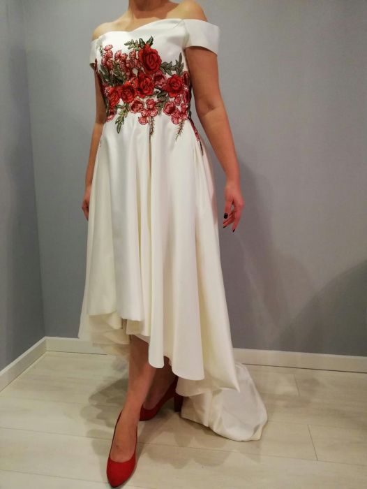 PRZEPIĘKNA Sukienka Ślubna