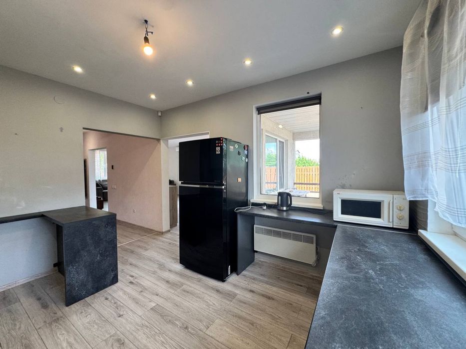 Продам будинок-дуплекс 2 поверховий Святопетрівське.