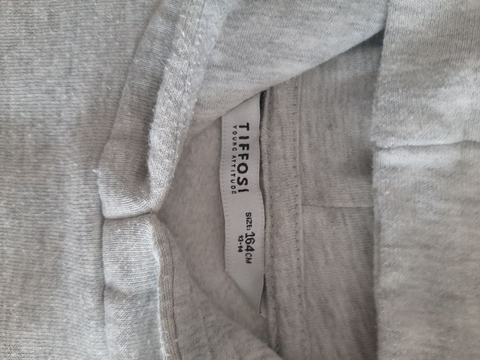 Camisola carapuço