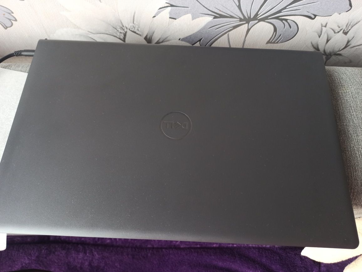 Ноутбук Dell Vostro 15 3515 Black