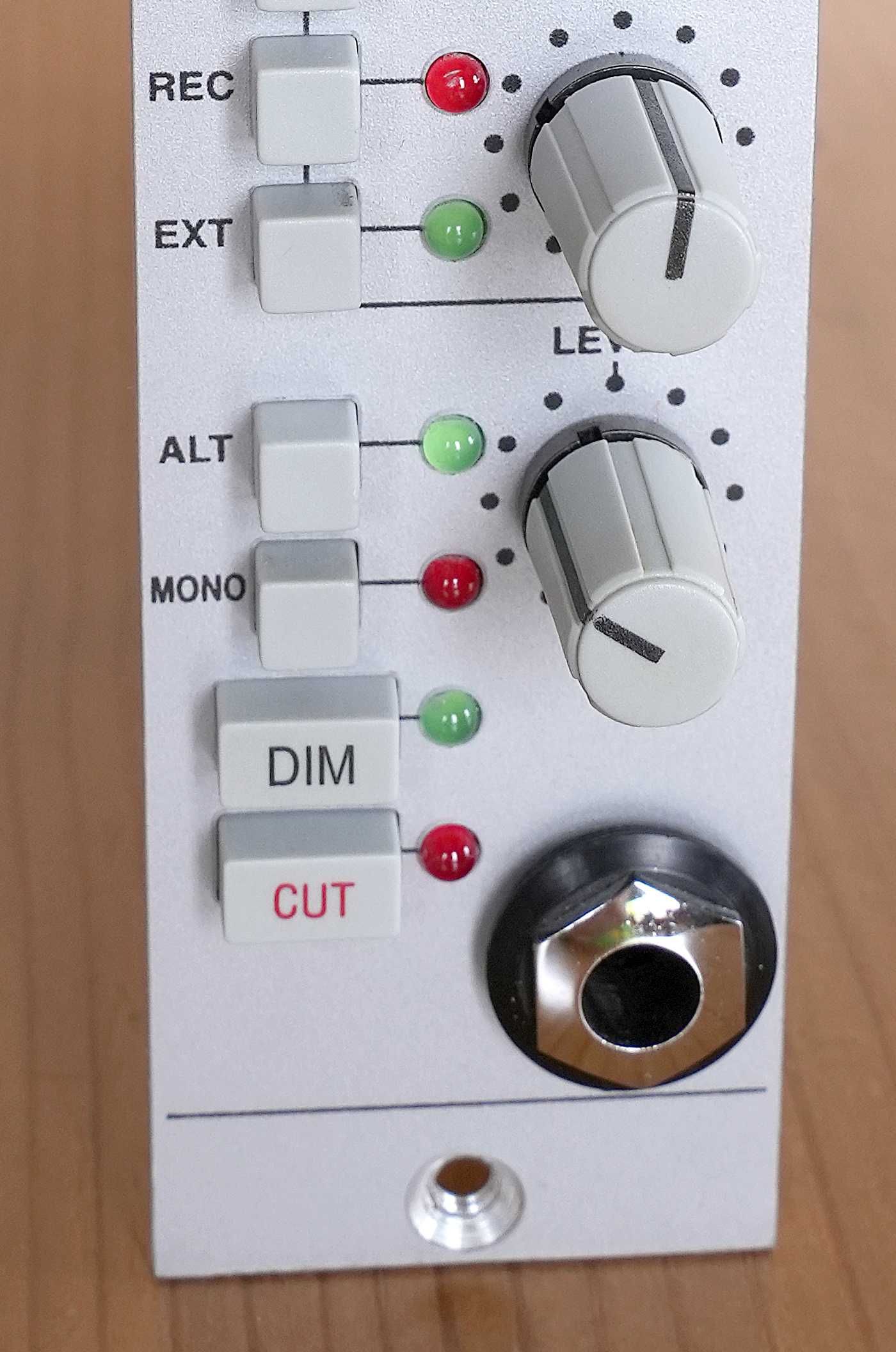 OKAZJA SSL X-Rack Master Bus Module  XR622 Moduł "sumujący" SSL