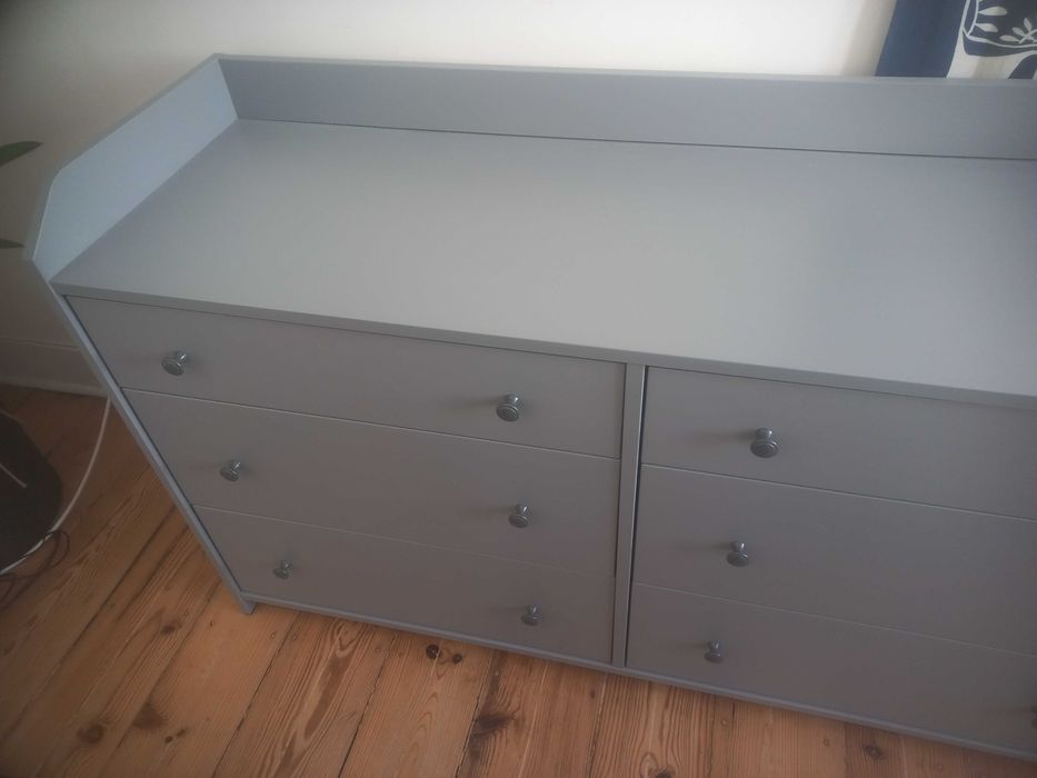 Cómoda IKEA HAUGA como nova