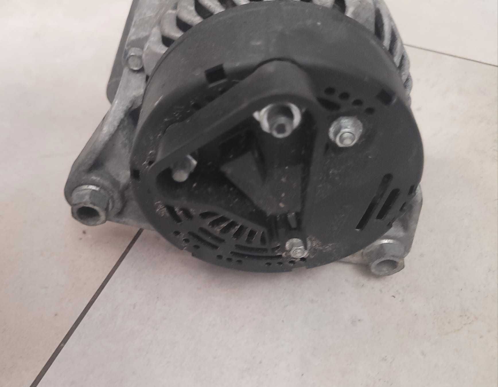 alternator bmw z3 e36 m44b19 is stan bdb bosch