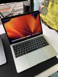 Ноутбук Apple MacBook Pro 13" Space Gray 2018 4 Thunderbolt 8/512GB