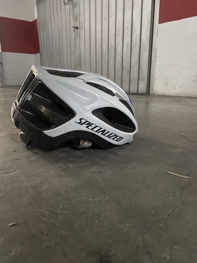Vendo capacetes