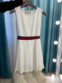 Женское белое платье в стиле Гучи Жіноча сукня білого кольору