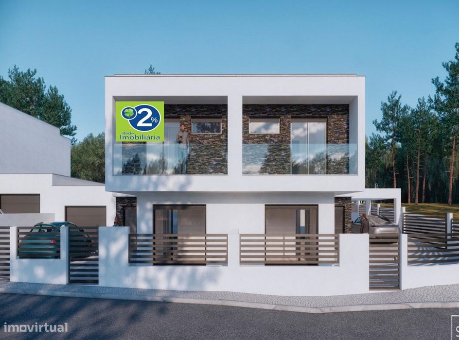 Moradia V4! Bem localizada