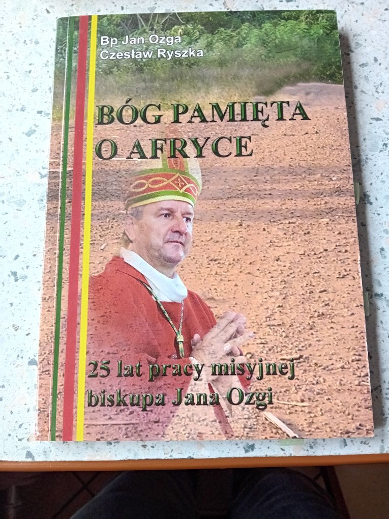Ɓóg pamięta o Afryce. Bp J Ozga, Cz Ryszka.