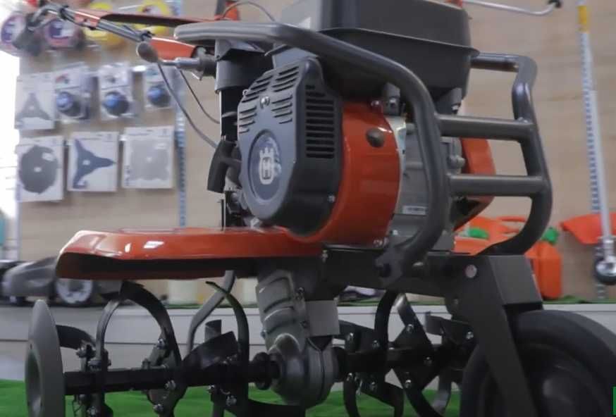 Культиватор мотоблок мотокультиватор Husqvarna TF 230 3,45 кВт/4.5 к.с