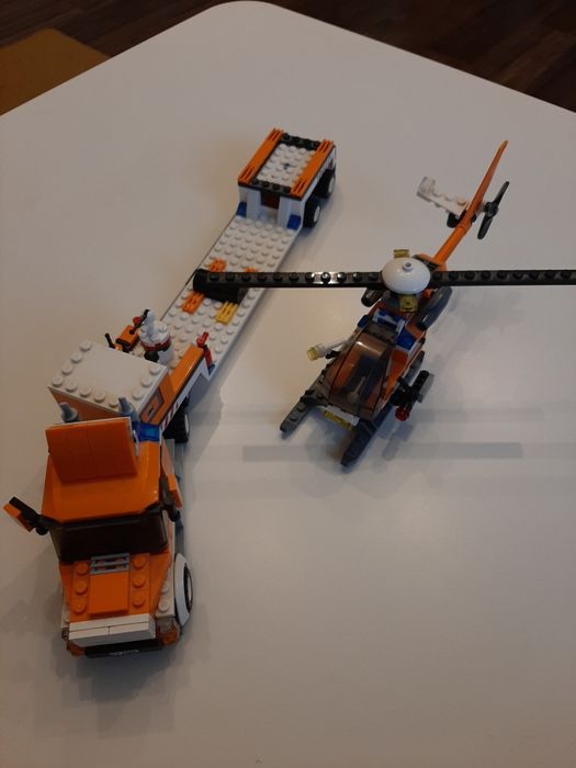 Klocki Lego 7686, laweta, helikopter