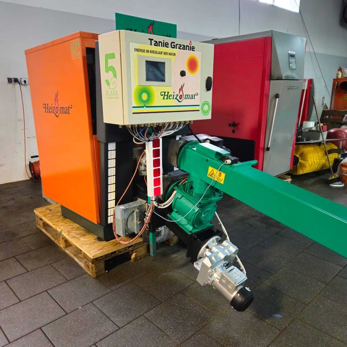 Heizomat 15/30kw  Piec na Trociny Zrębki Pestkę Wióra i inne Biomasy