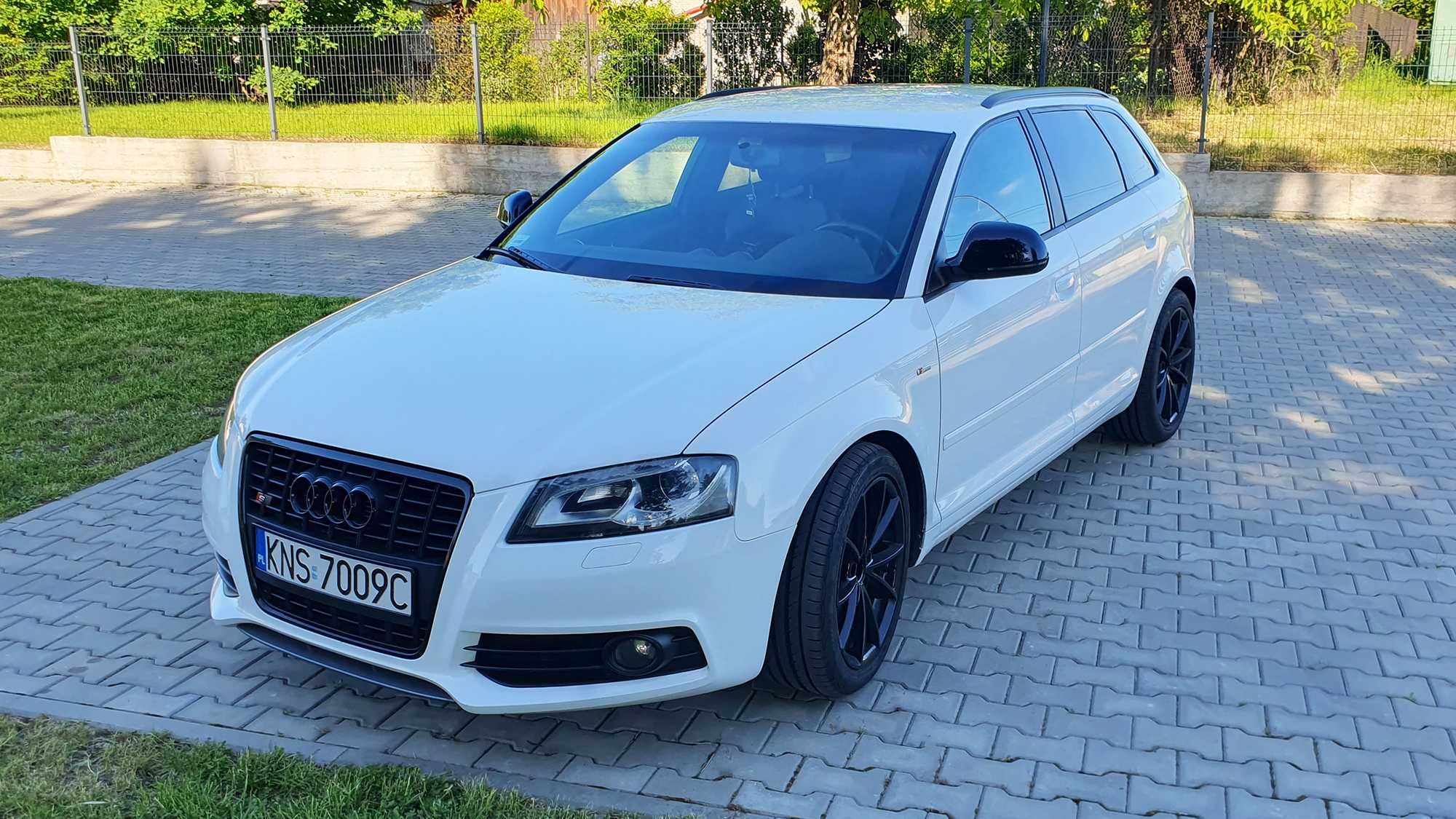 Audi A3 8P Lift 2.0TDI 2x S-Line!