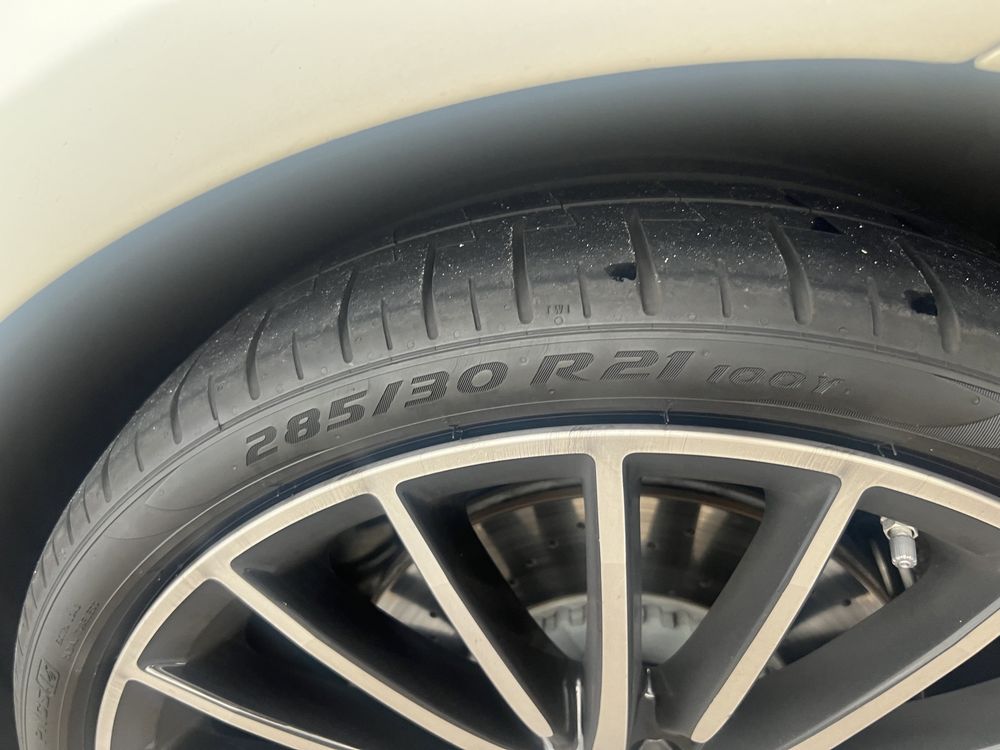Opona Pirelli P Zero 285/30/R21 100Y. 2023r.