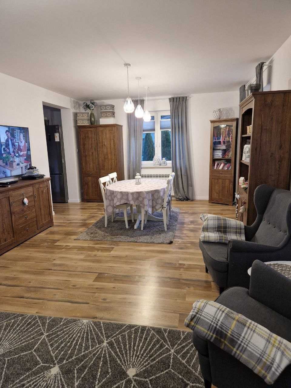 Sprzedam dom w Żyrardowie na osiedlu Leśna 163m2 – bezpośrednio.