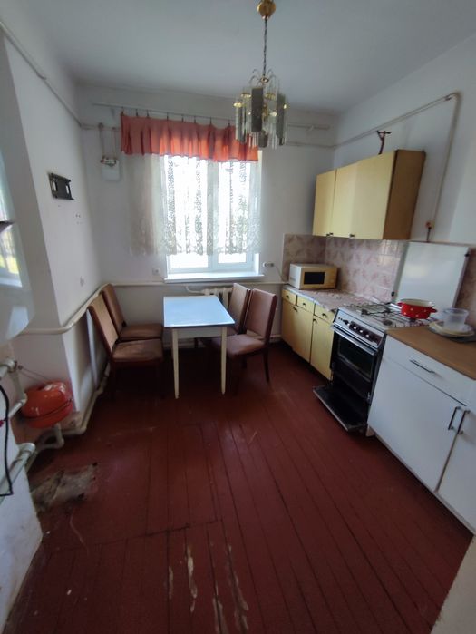 Продаж поруч з Франківськом житлового будинку 150 м2 та землі 39 сот