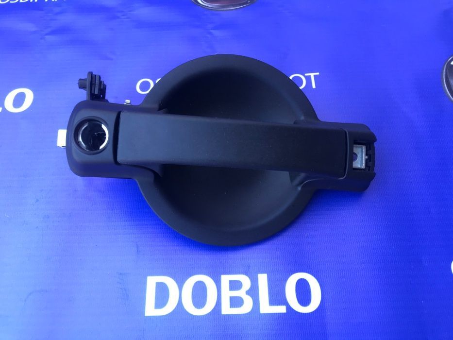 Ручка замок передней двери Fiat Doblo Добло 01-09 передніх дверей