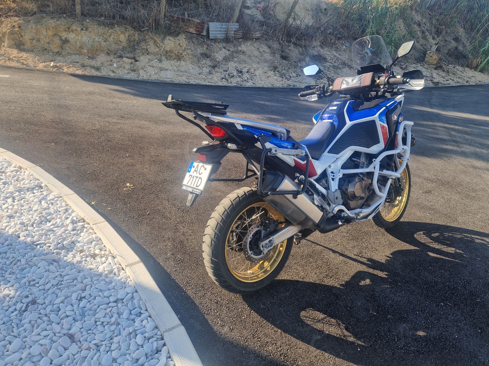 Africa twin 1100 *Possibilidade crédito*