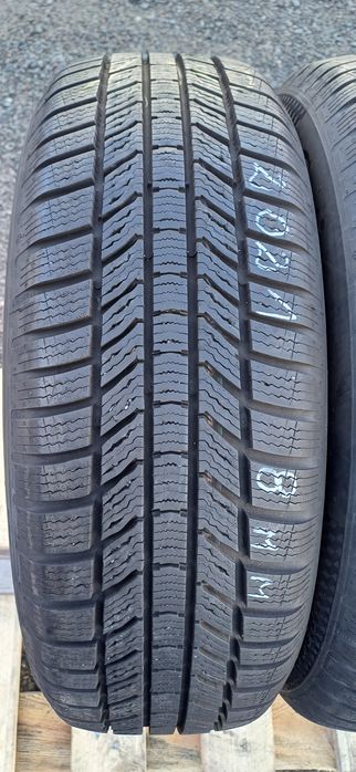 205/60R16 92H CONTINENTAL , dwie używane opony zimowe.