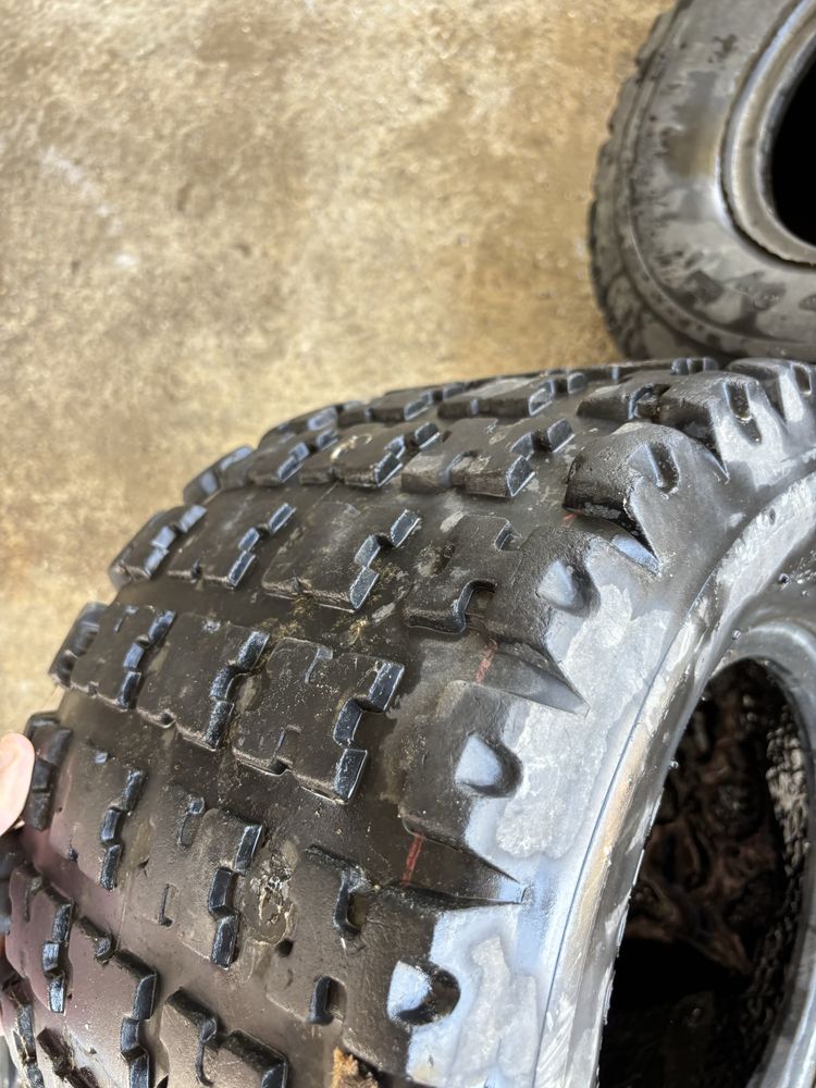 Penus traseiros moto 4 (20x11-9)