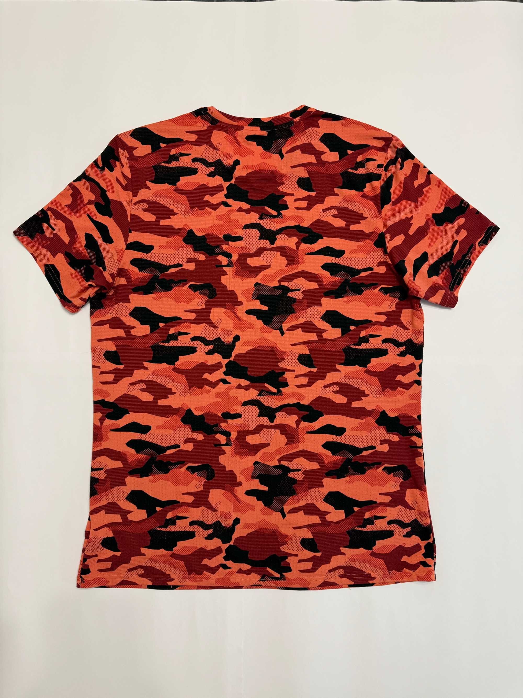 Футболка Gymshark Arrival T-Shirt, Red/Camo (оригінал)