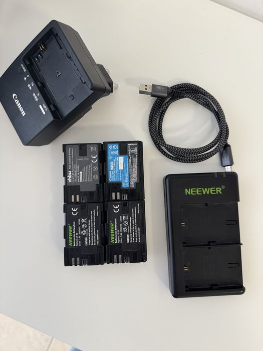 Canon R6 + 4 baterias + acessórios