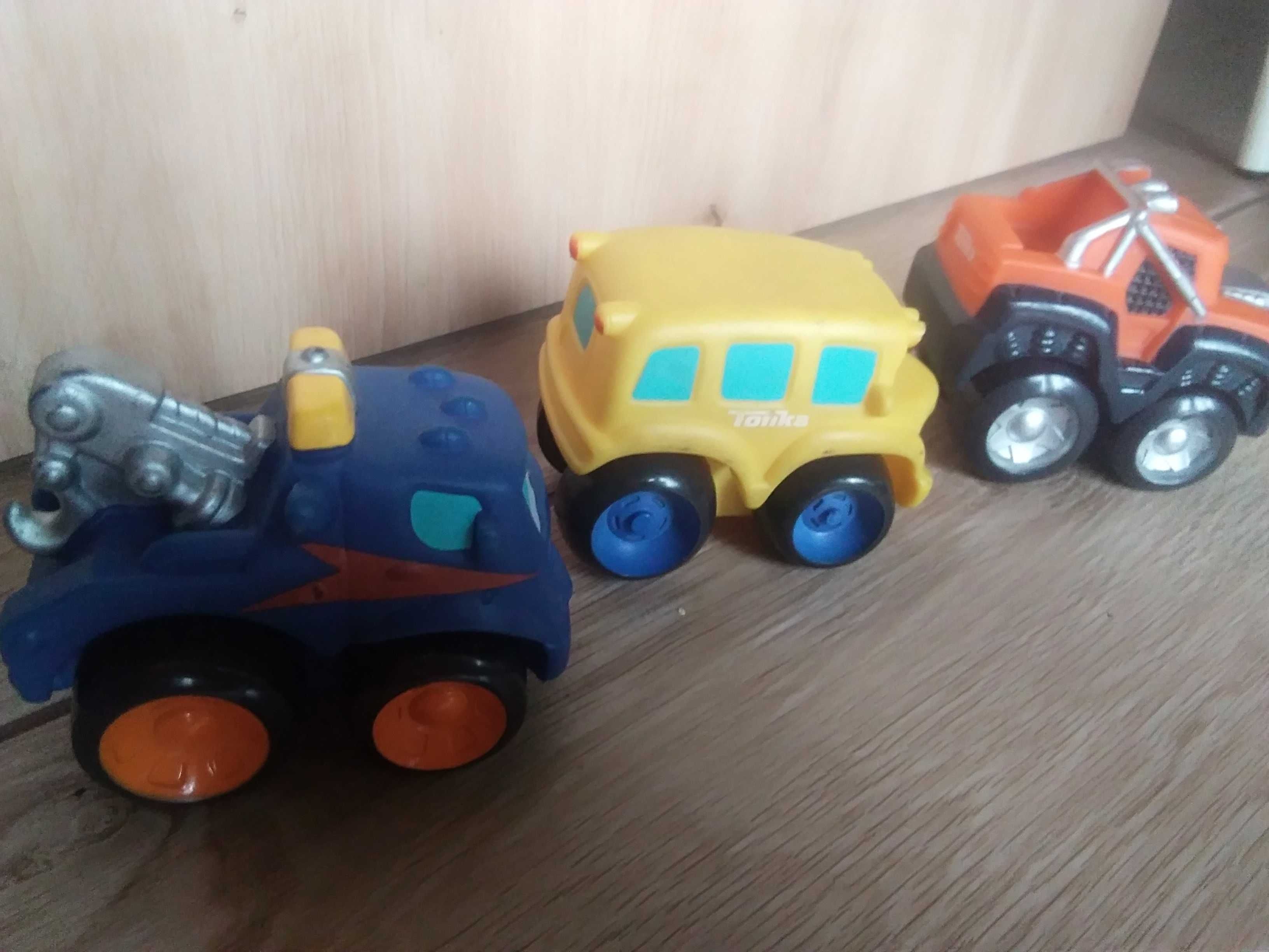 Autka, Pucio puzzle, książeczka dla chłopca, 1-2 lata