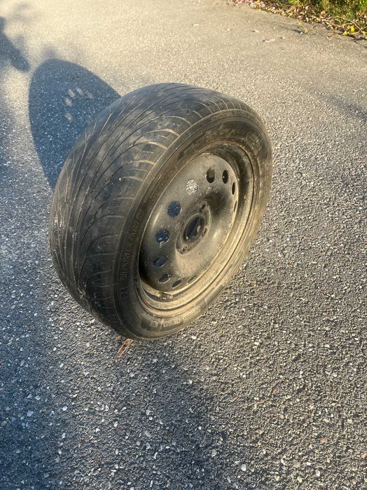 pneu sobresselente para carro  195/55 R15