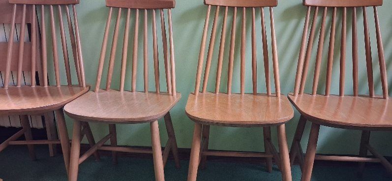 Krzesło drewniane prl patyczak