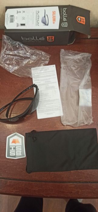 Тактичні захисні окуляри Bolle Safety