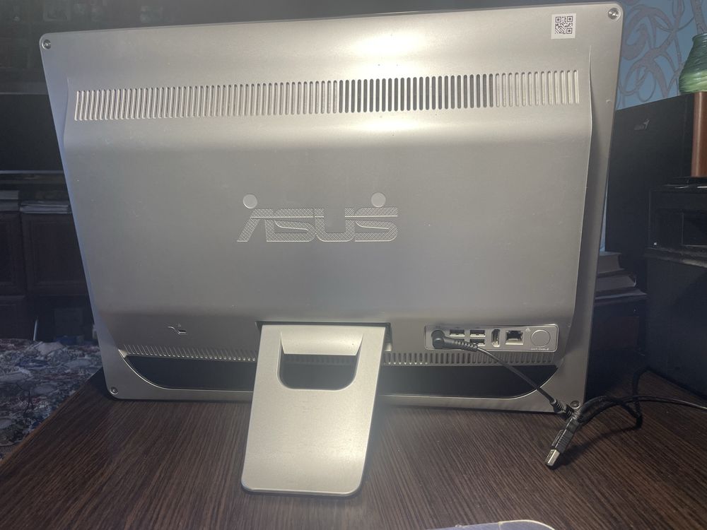 Моноблок Asus для роботи/навчання