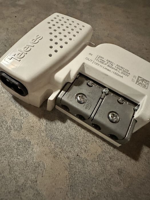 Televes Amplificador Sinal 3 saidas.