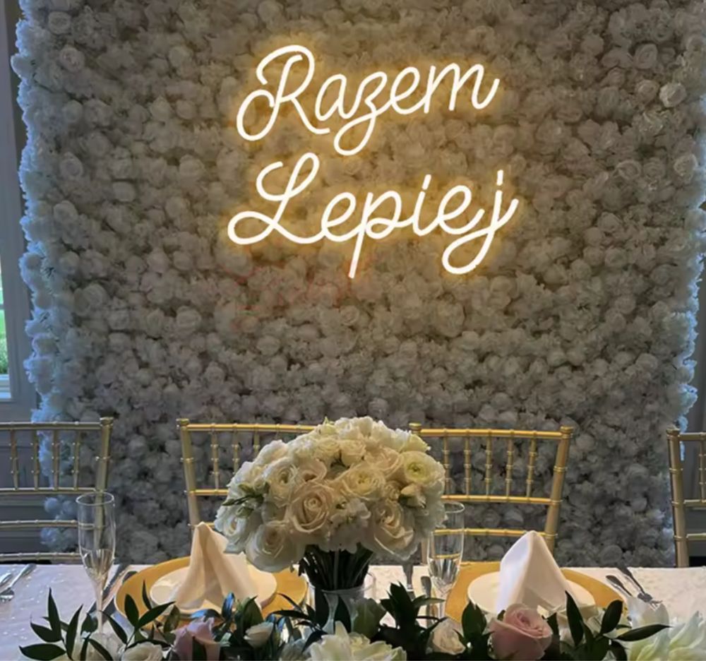 Napis neon  „Razem Lepiej”