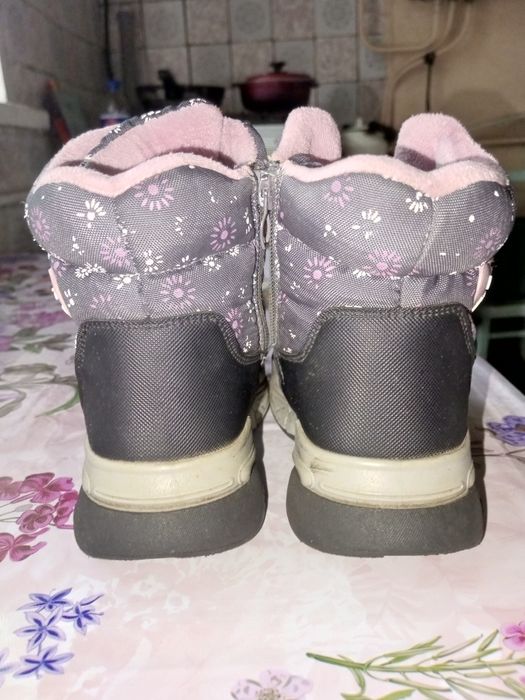 Зимові черевики для дівчинки 32р 20см по стільці