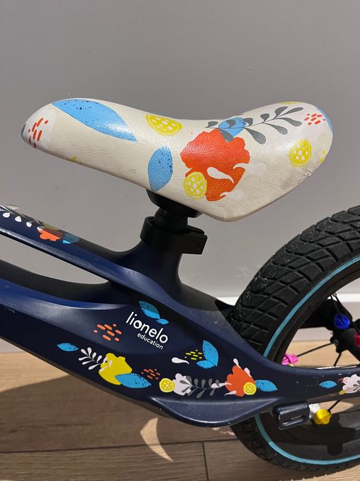 Rowerek biegowy dla dziewczynki