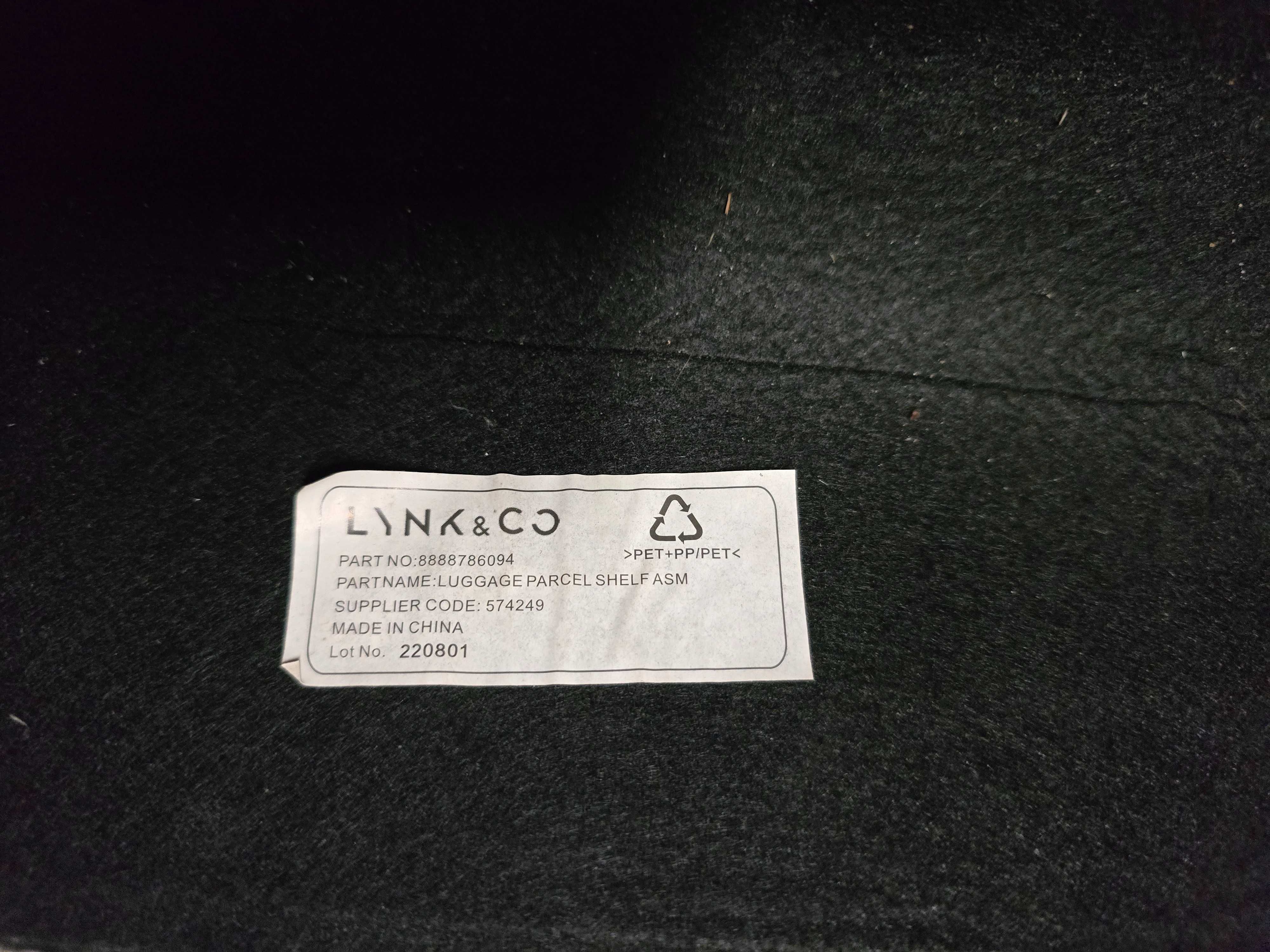 półka tylna bagażnika Lynk & Co