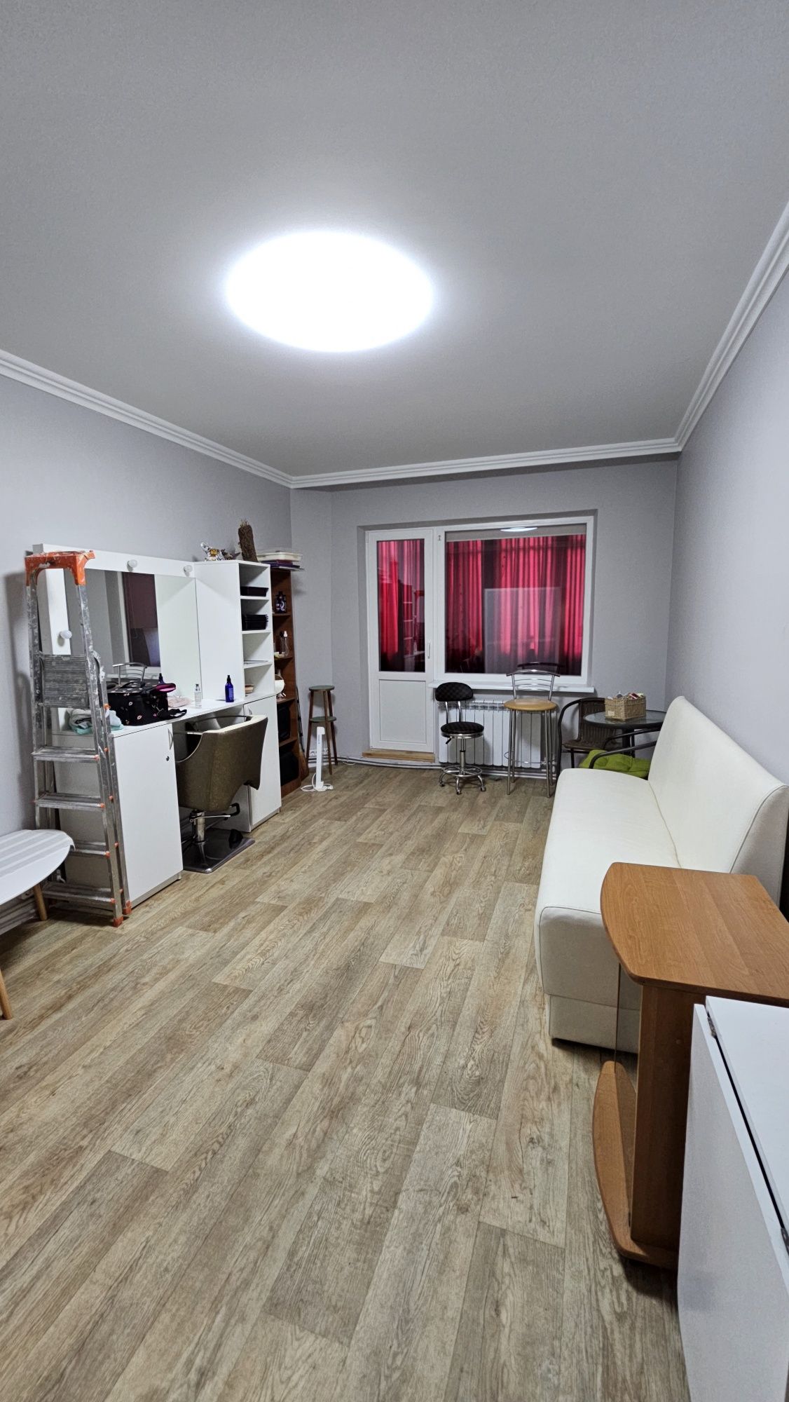 Продам 3-х  кім.квартиру  Боярка, з автономним опаленням, ремонтом!