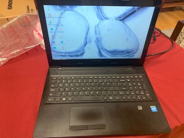 Laptop Lenovo G50-30. Stan bardzo dobry