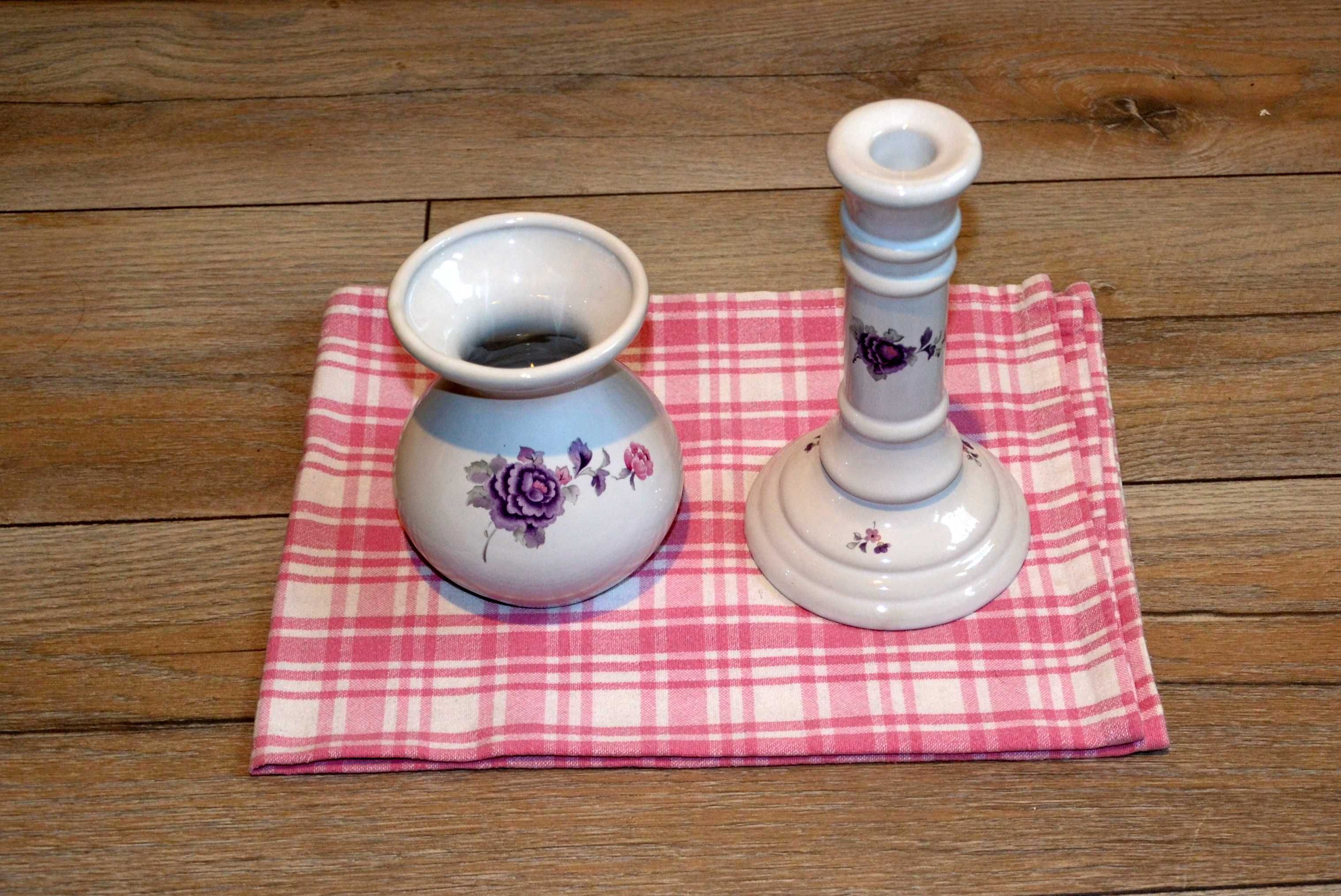 Komplet: ceramiczny wazonik i świecznik.
