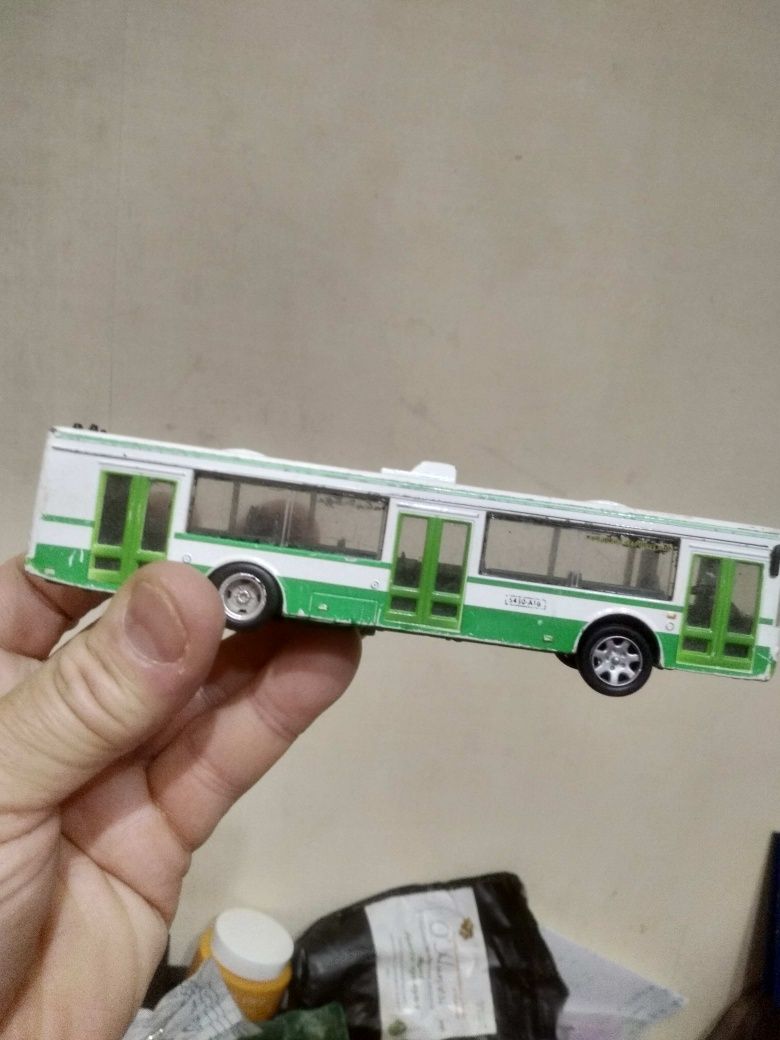Автобус,Деревянная модель машины