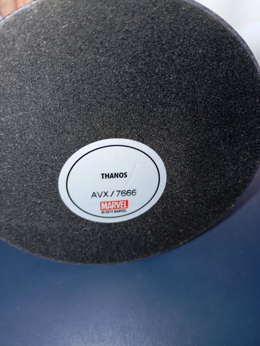 Estátua do Thanos da Marvel