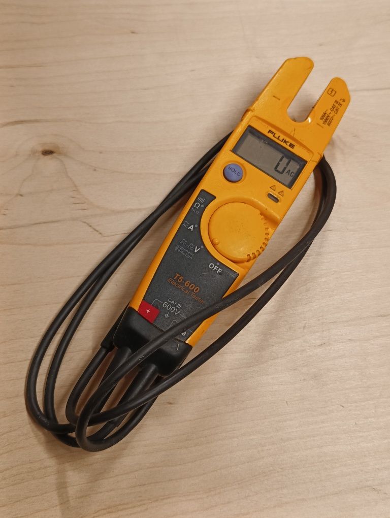 Fluke T5-600 tester napięcia, przepływu i prądu. Miernik
