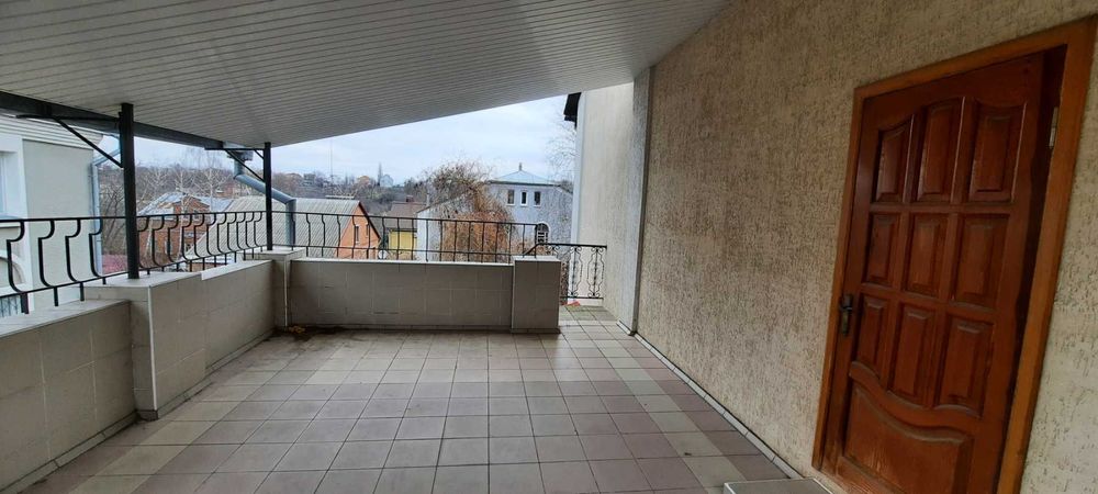 Центр. Продам будинок в елітному районі