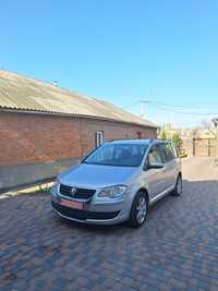 Volkswagen Touran 2009 год , 1.4 tsi на механике