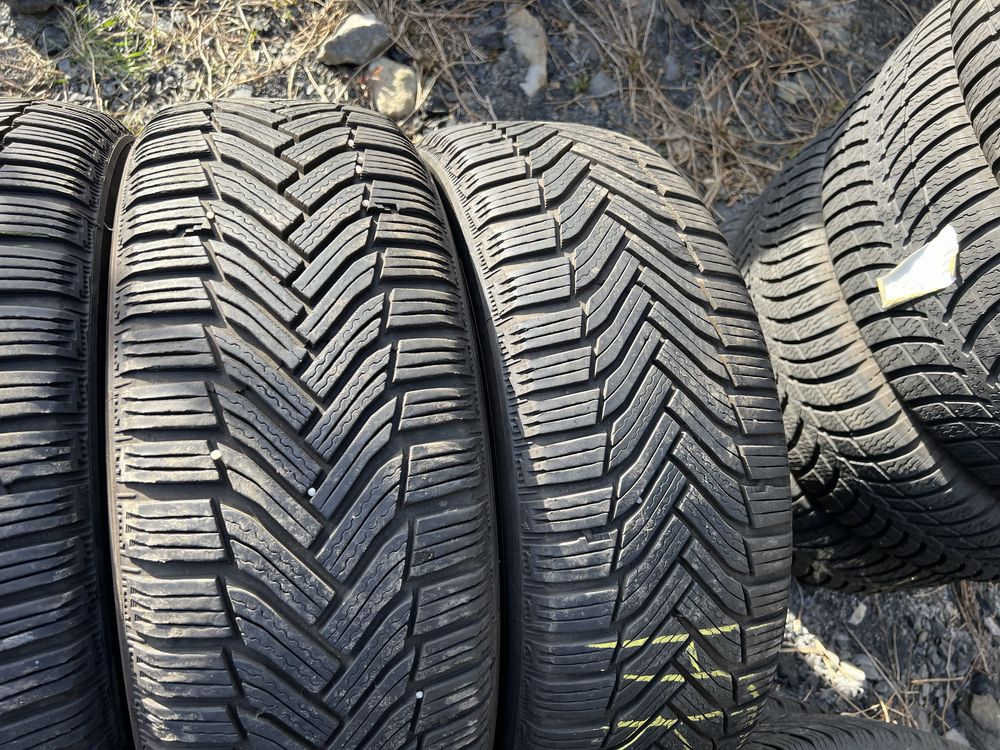 4xopona zimowa MICHELIN w rozmiarze 205/55 R16