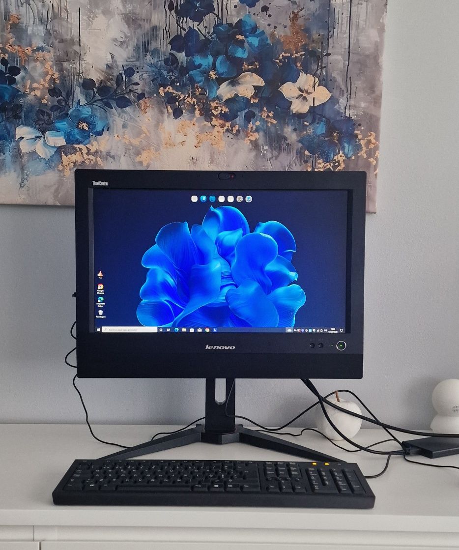 Desktop completo Lenovo  AIO i3-SSD 250GB -8GB WINDOWS 10 PRO+ Office