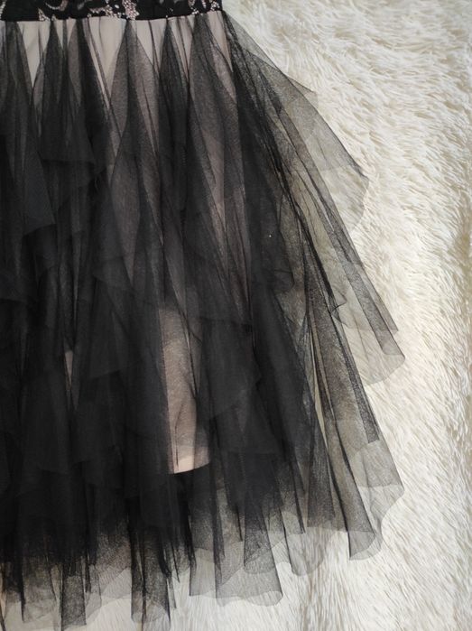 Piękna sukienka tiulowa