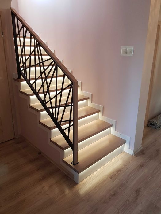 Schody drewniane , balustrady , trepy dębowe , warszawa