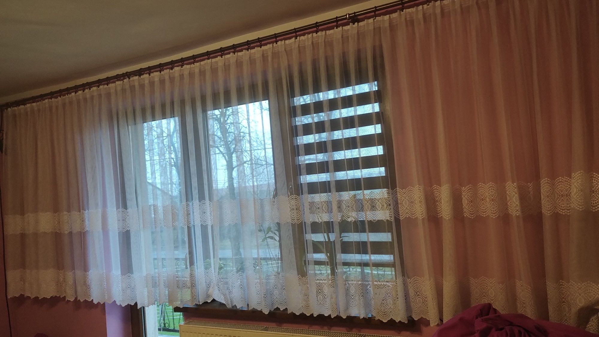 Sprzedam firankę na karnisz 6m