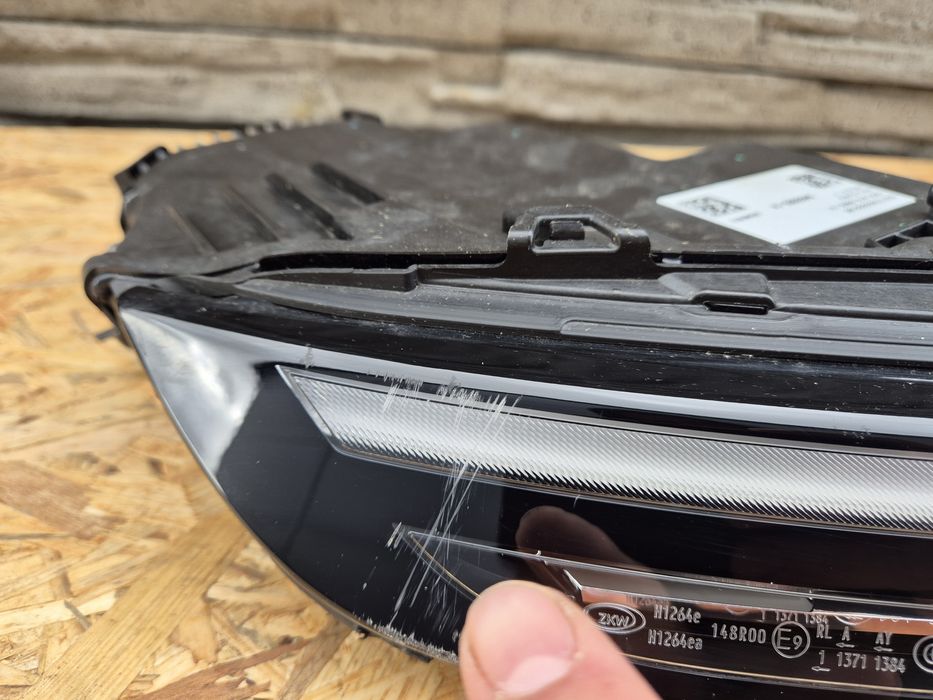 Bmw 7 G70 lampa przednia przod prawa 945.0080-14 europa