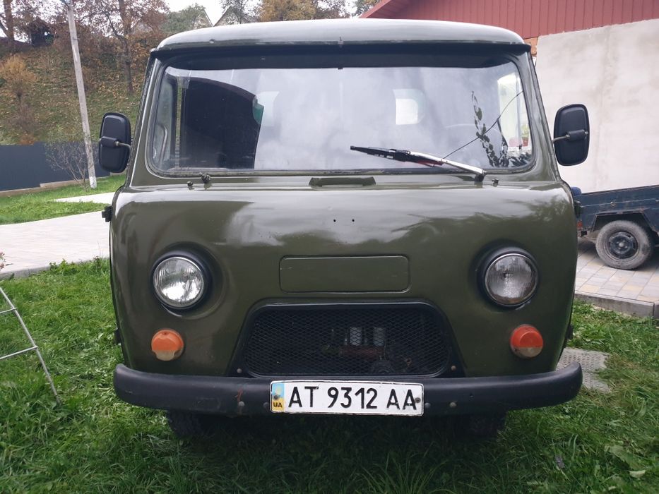 Уаз бортовий 3303